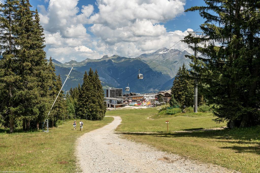 Residence Pierre & Vacances Les Ecrins Courchevel Exterior photo