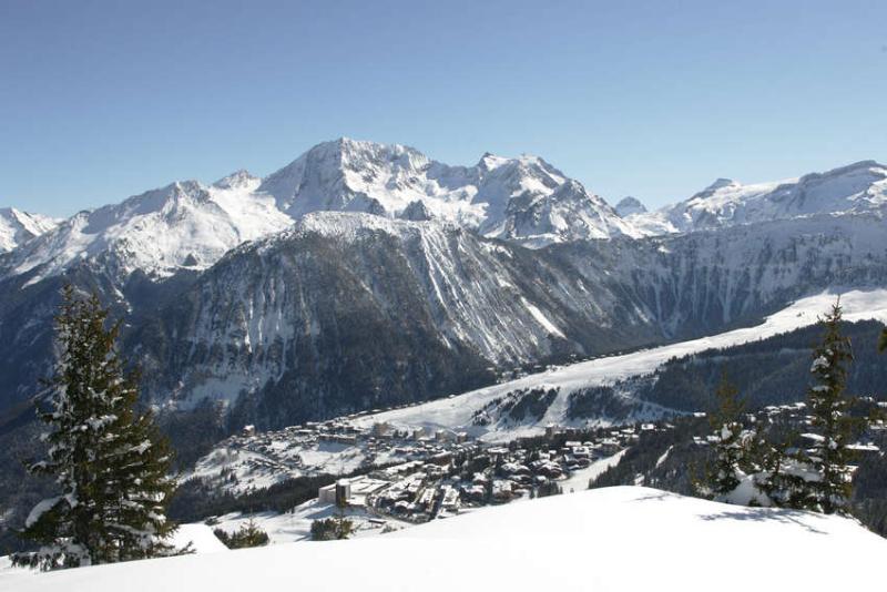 Residence Pierre & Vacances Les Ecrins Courchevel Exterior photo